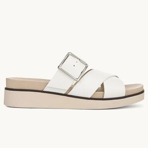 NEW Life Stride White and Cream Sandals with Silver Accent
